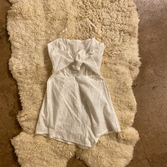 NWT LF Mint Vanilla White Lace Eyelet Romper - Picture 7 of 7